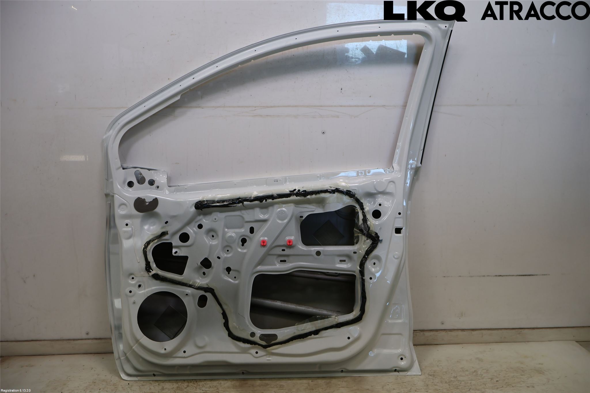 Toyota YARIS XP130 15-20 Dør 4D Foran Høyre