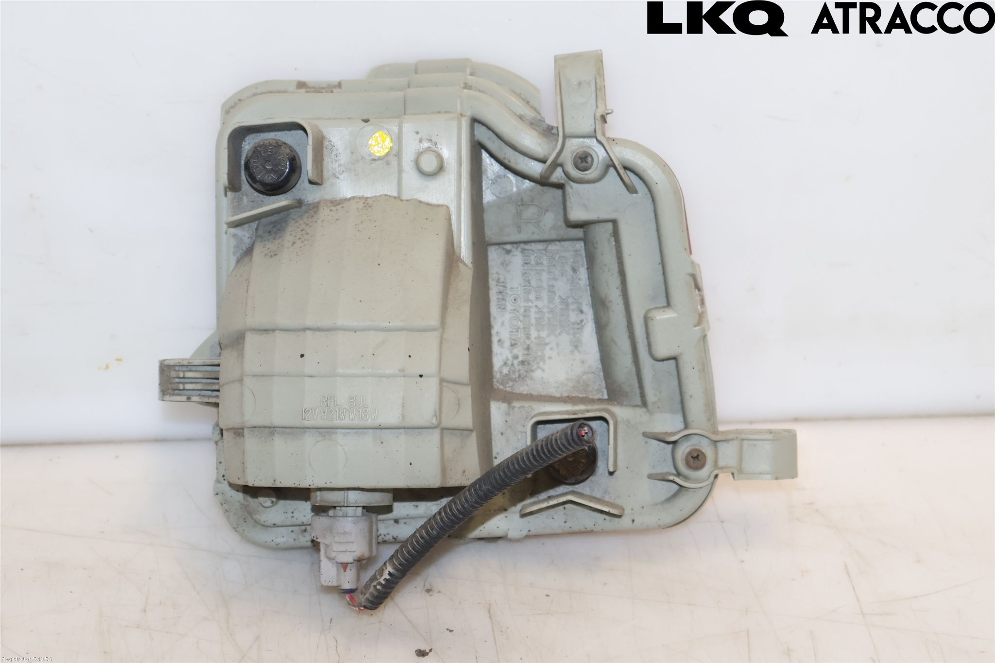 Toyota VERSO-S 11-16 Refleks Bak