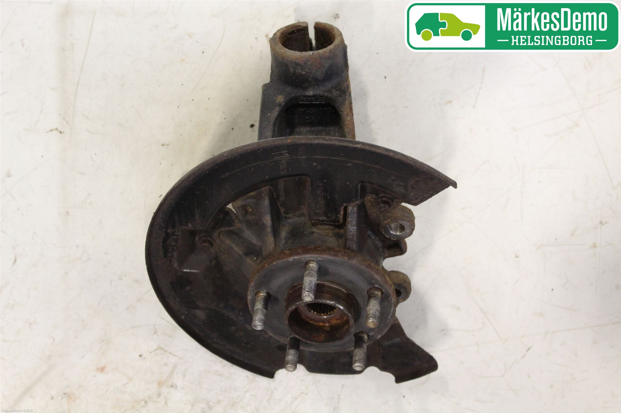 Ford KUGA 13-16 Spindel Hf
