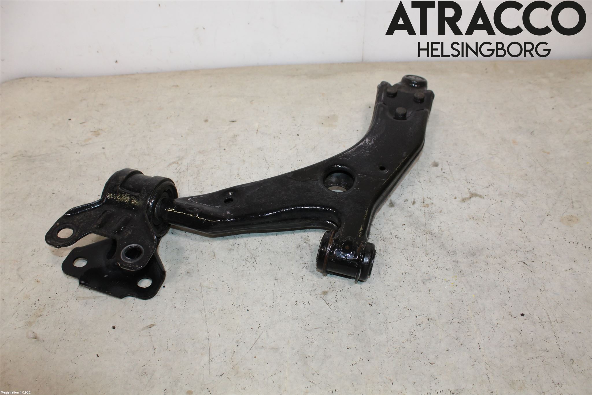 Ford FOCUS 15-18 Bærearm Foran Høyre Nedre