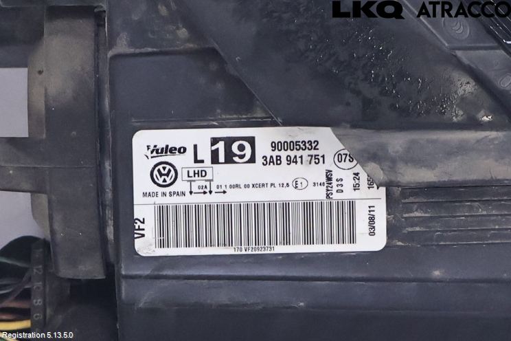 Volkswagen VW PASSAT 11-14 Frontlykt Venstre