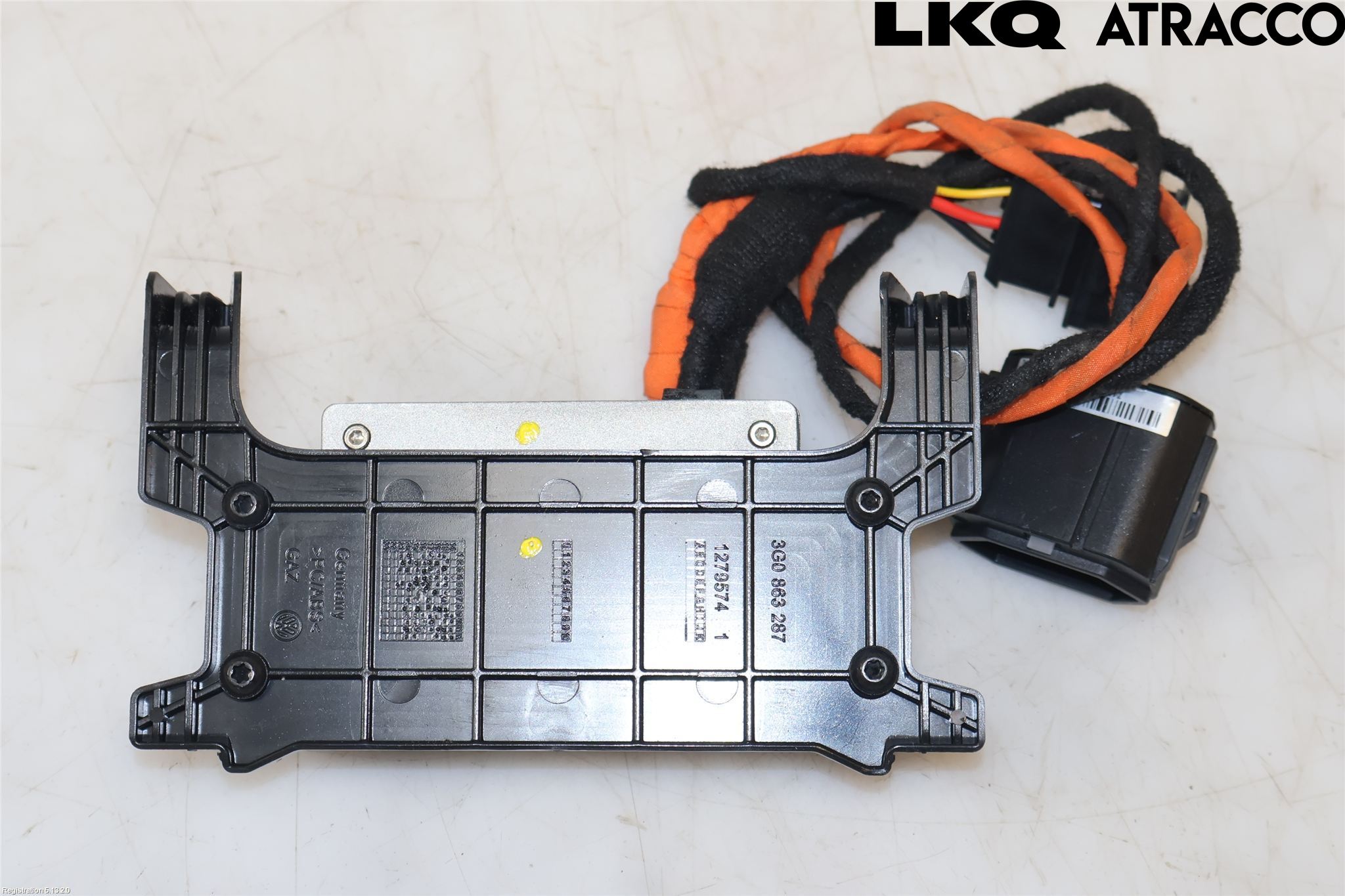 Volkswagen VW ARTEON 17- Inverter 12-)220V