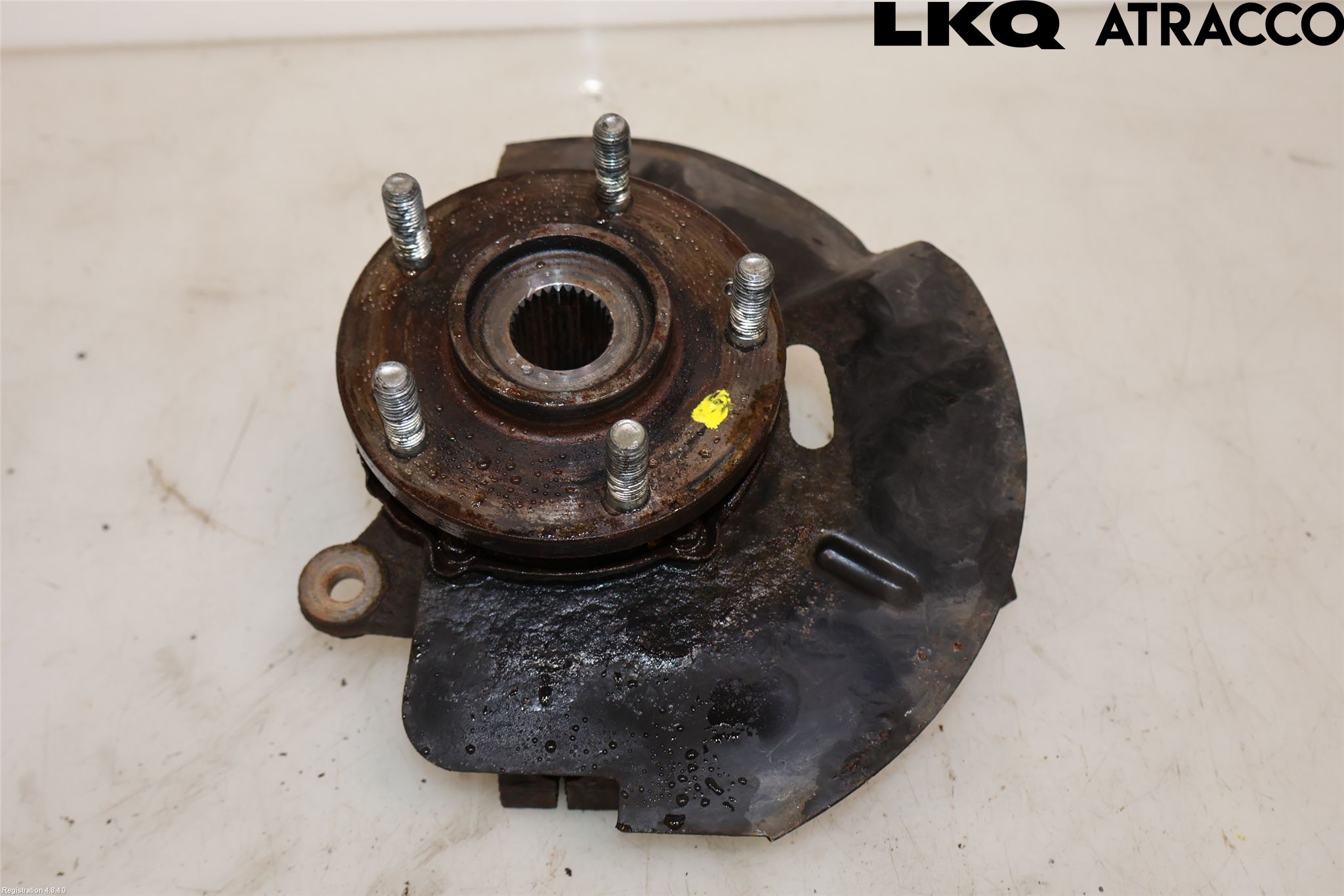 Kia SPORTAGE (SL) 11-15 Spindel Vf