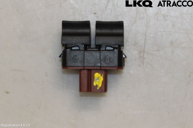 Dacia DUSTER 18-24 Bryter Vindusheis
