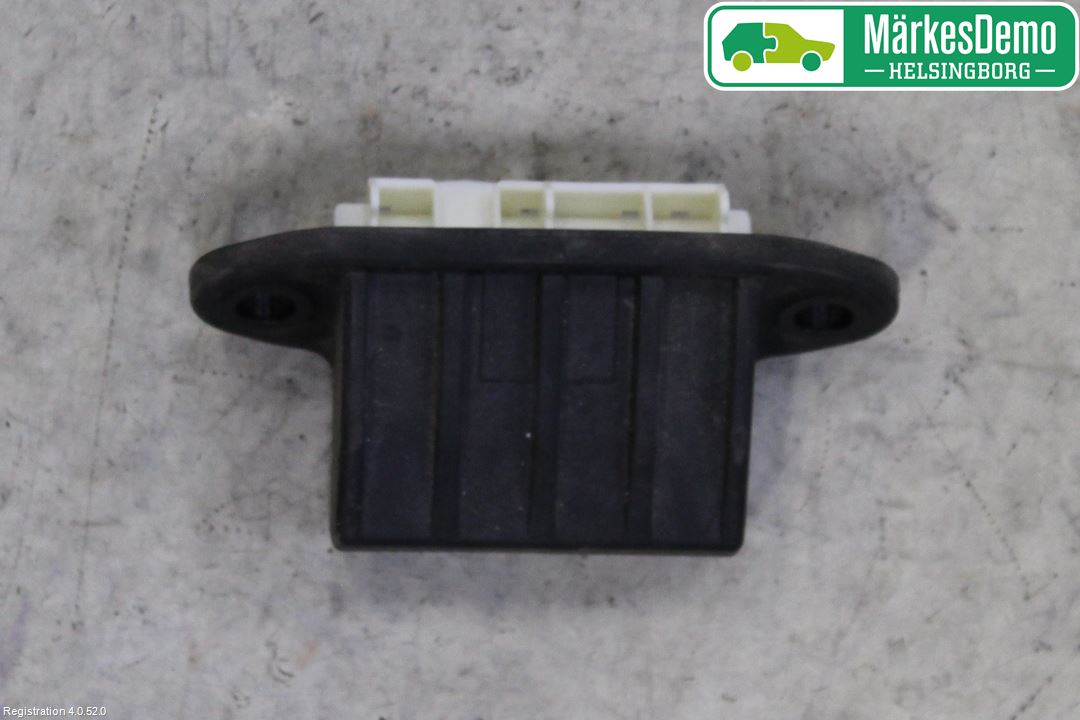Toyota RAV4 13-18 Bakluke Handtak Ytre