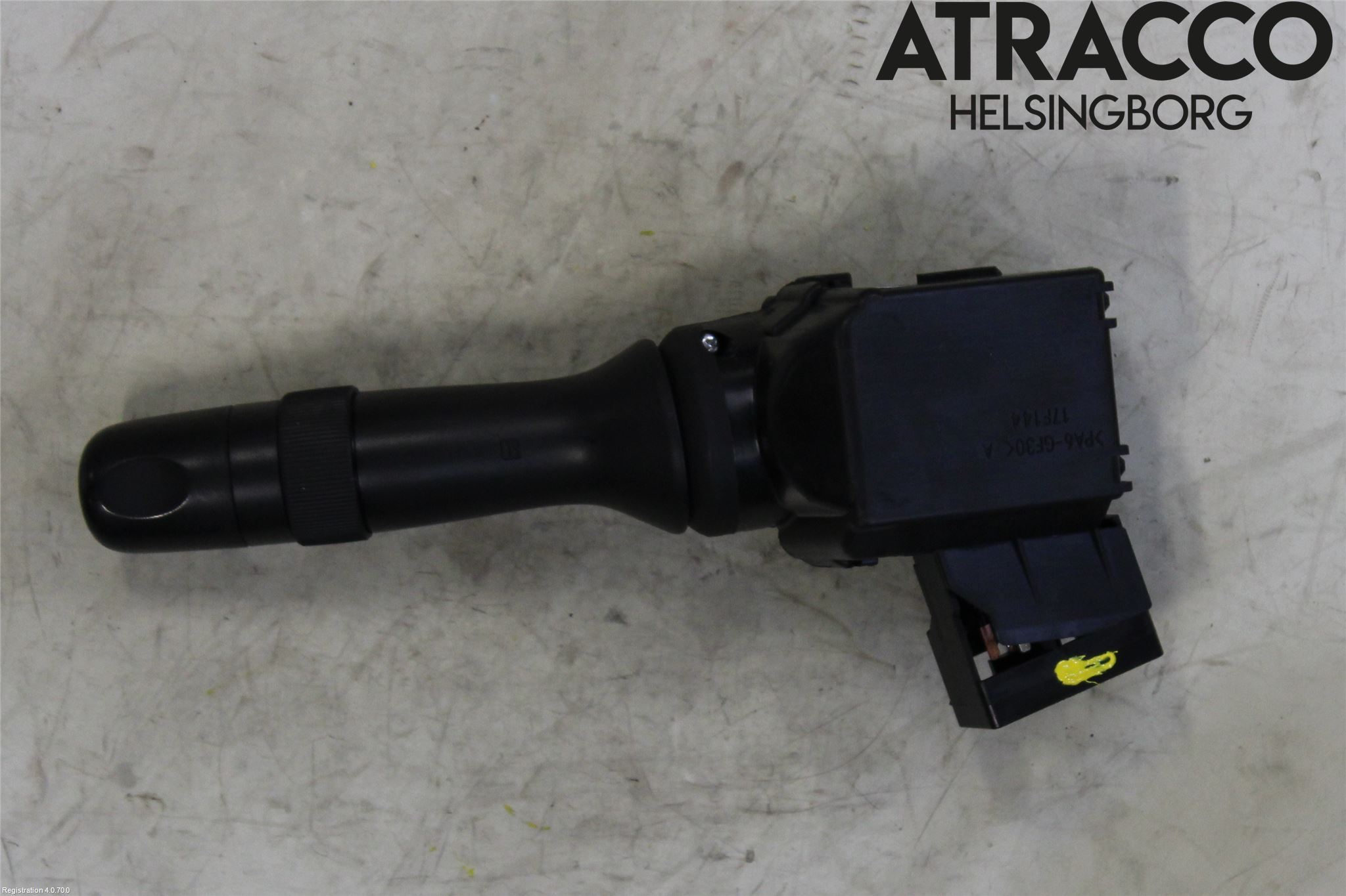 Toyota AVENSIS 16-18 Bryter Ratt Visker - Spyler