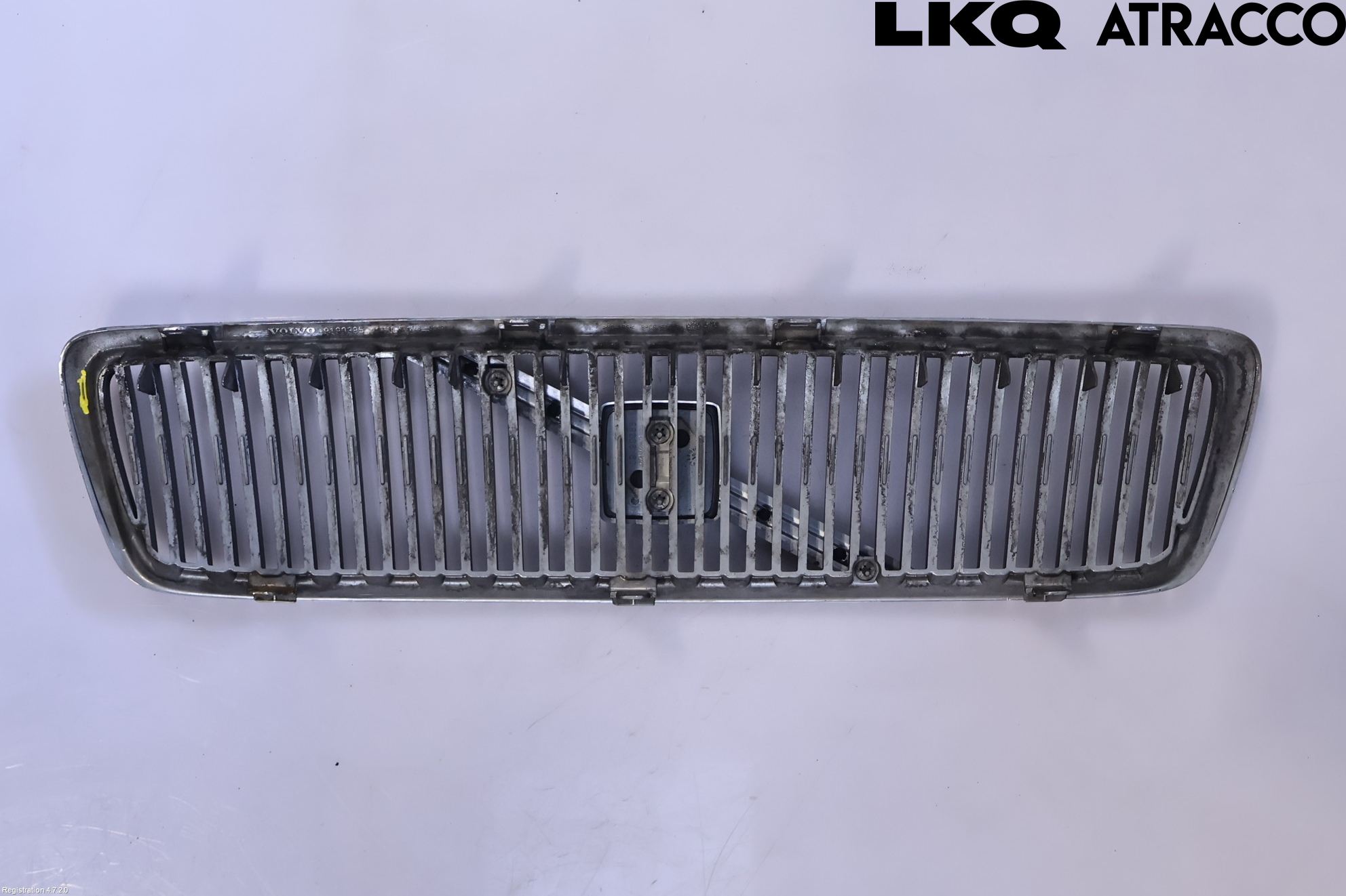 Volvo V70 00-04 Grill Komplett