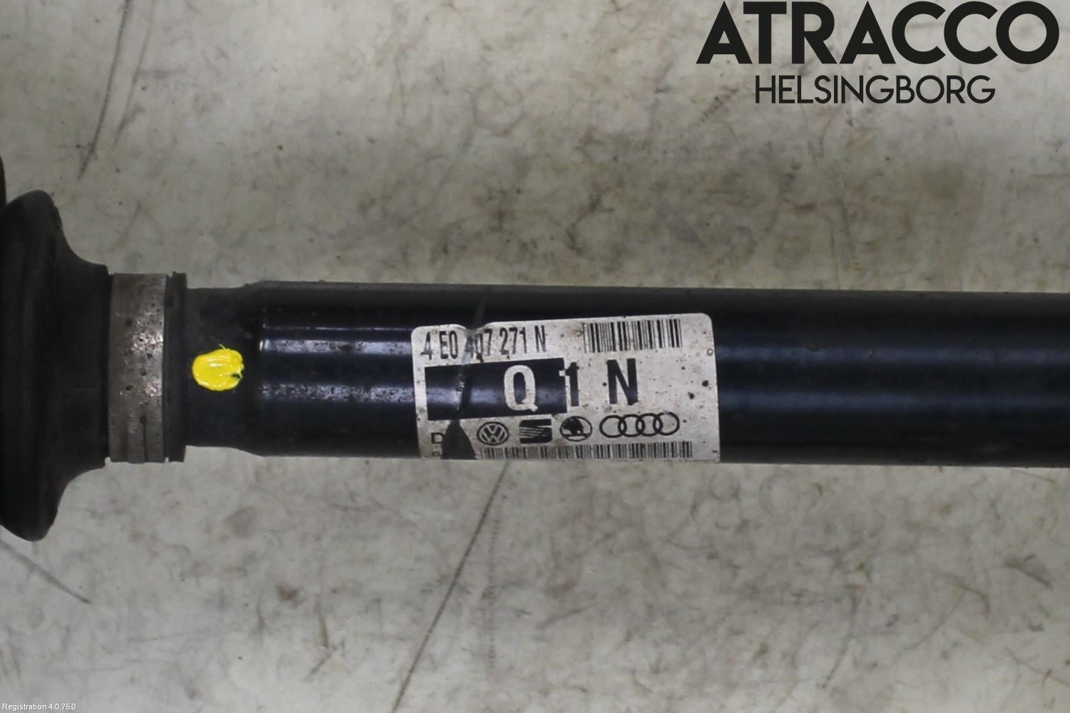 Audi A8/S8 4E  02-09 Drivaksel Foran Kompl Venstre