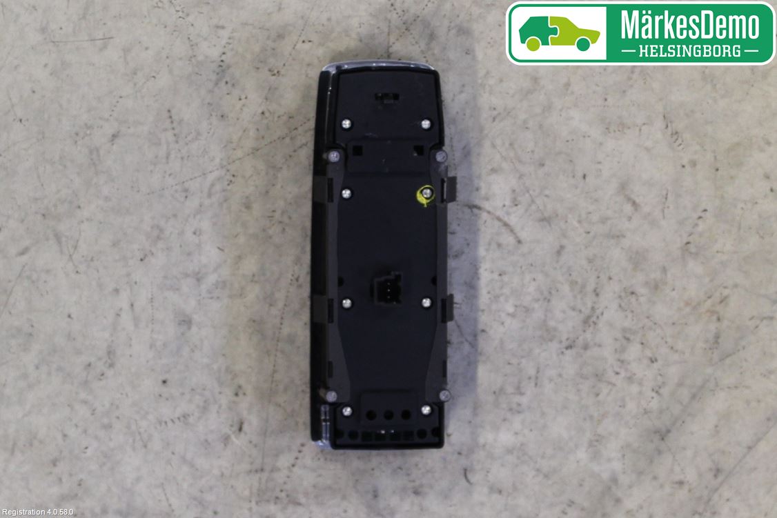 Mercedes-Benz MB CLA-KLASS (C117/X117) 13-19 Bryter Vindusheis