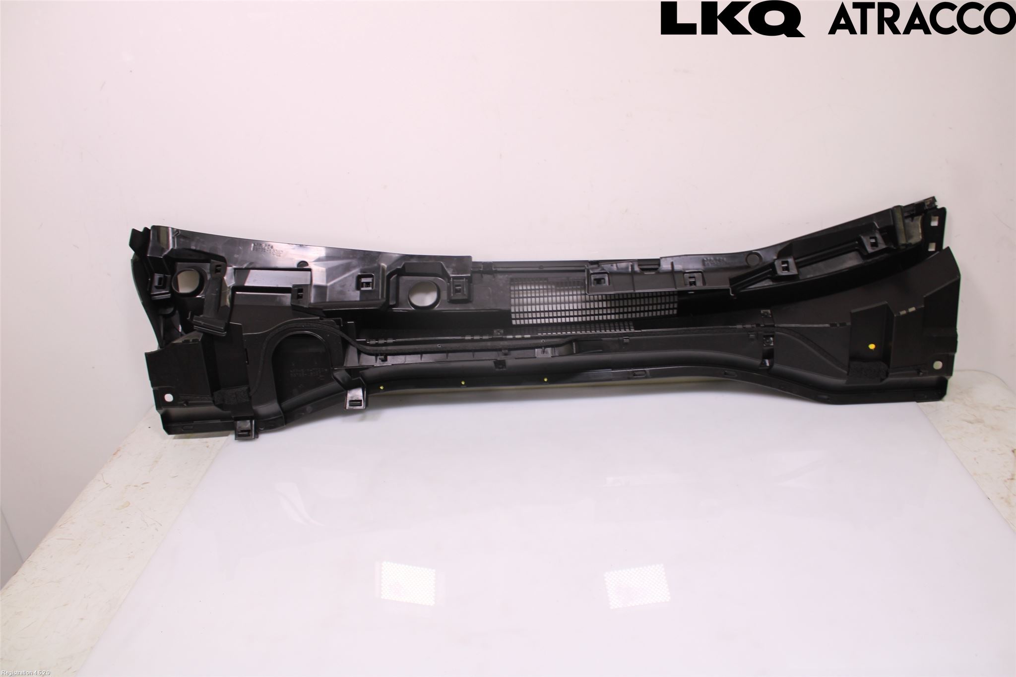 Toyota COROLLA CROSS XG10 22- Visker Deksel-Grill-Under Frr