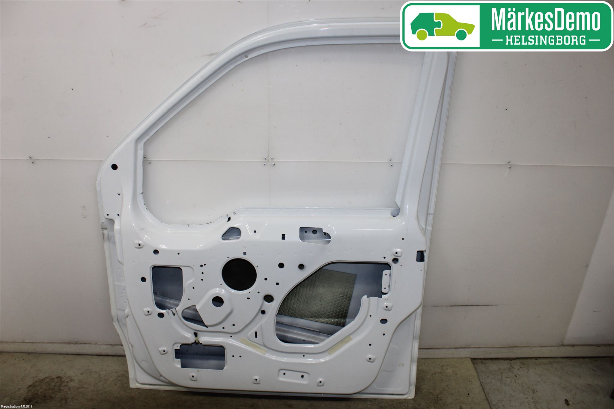 Ford TRANSIT CONNECT 09-13 Dør 4D Foran Høyre