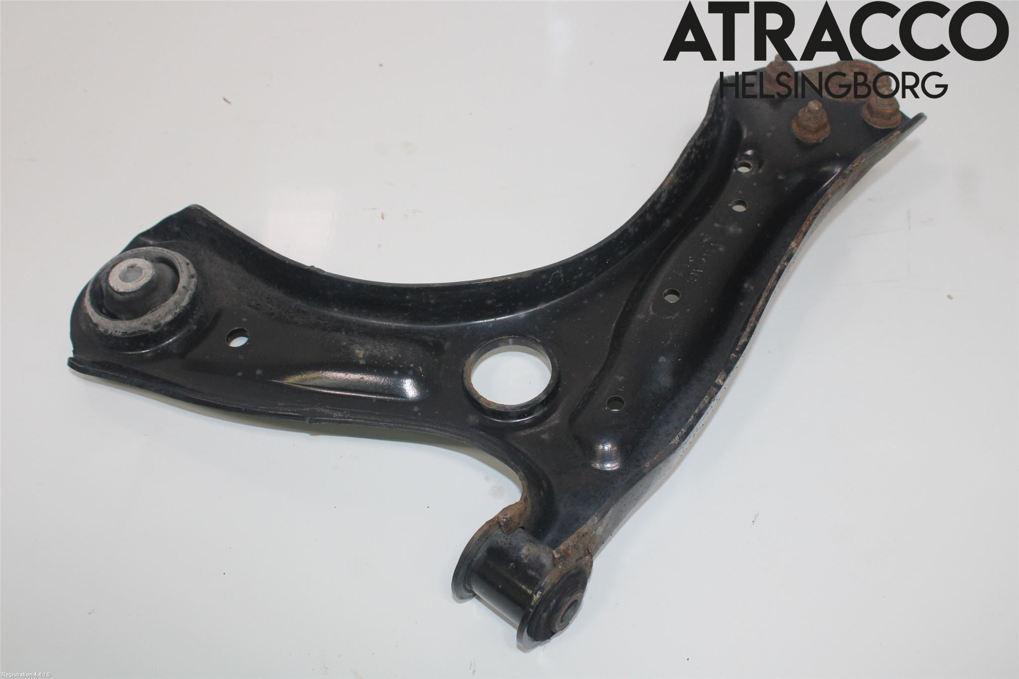 Volkswagen VW POLO 10-17 Bærearm Foran Høyre Nedre