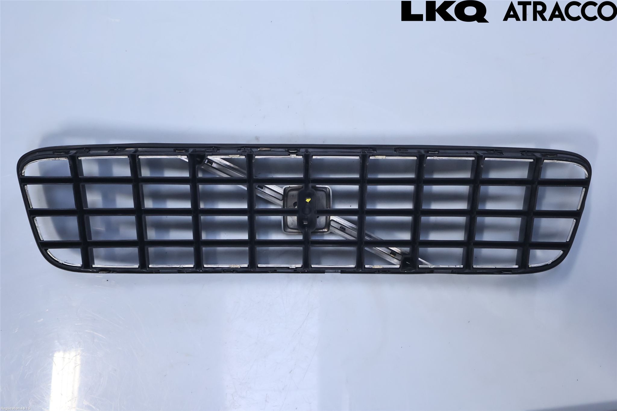 Volvo XC90 03-06 Grill Komplett