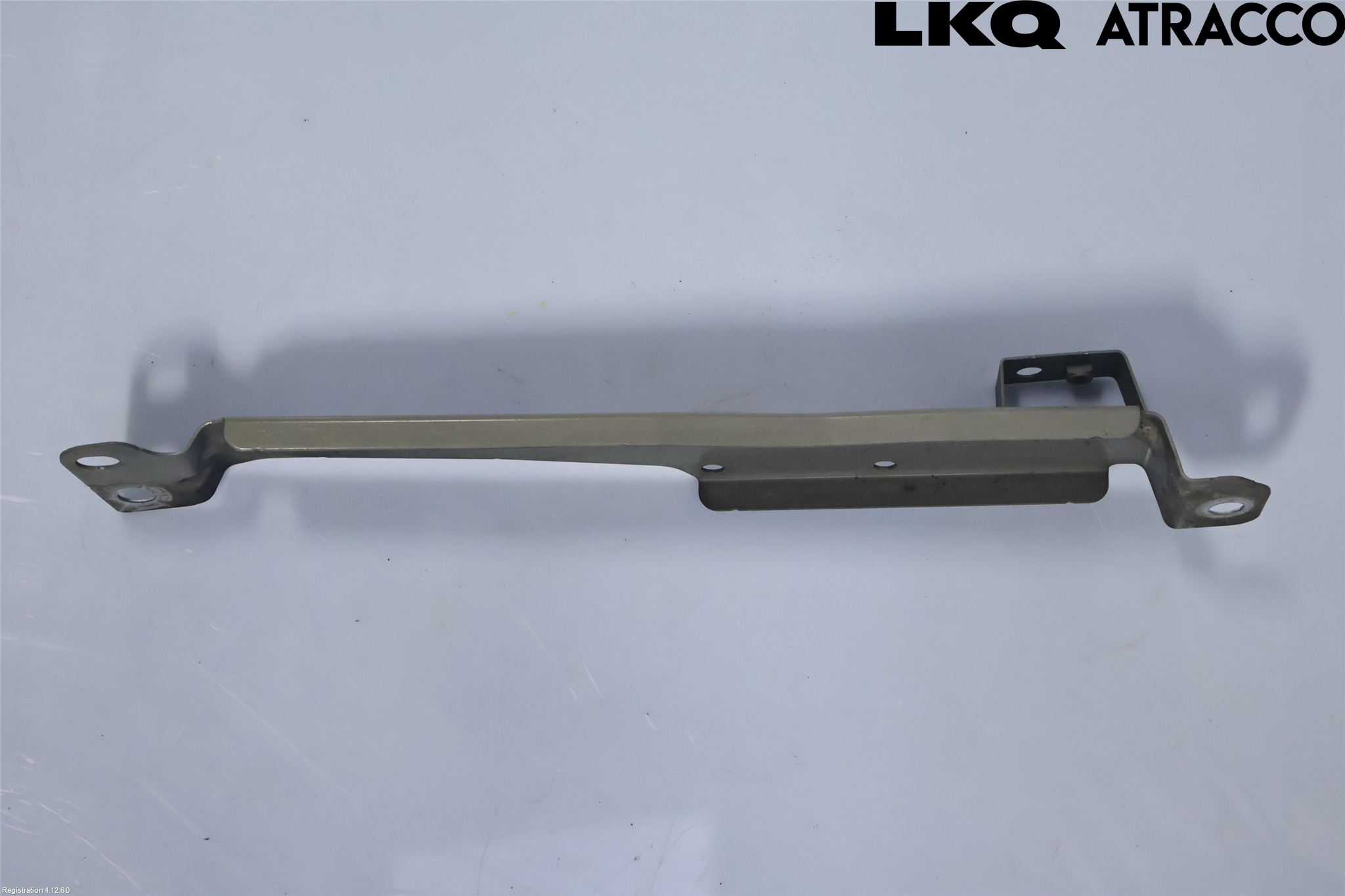 Volvo V60 19- Frontskjermfeste Venstre