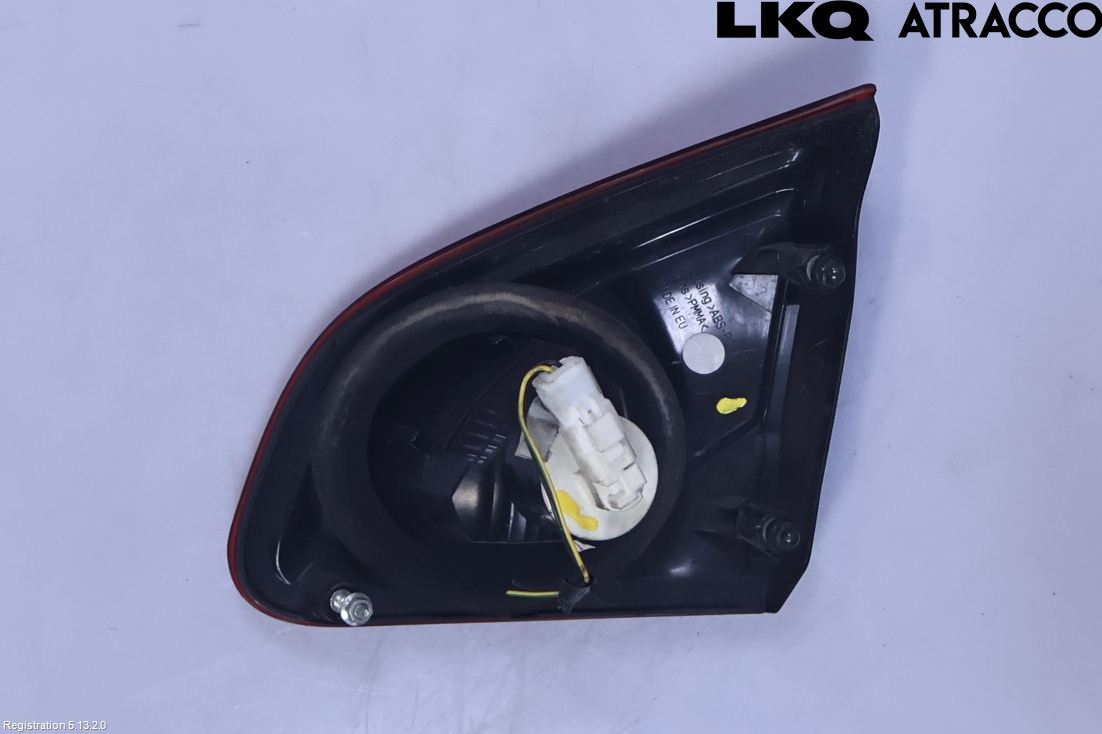 Nissan QASHQAI 10-14 Baklykt Venstre  På Luke(Indre