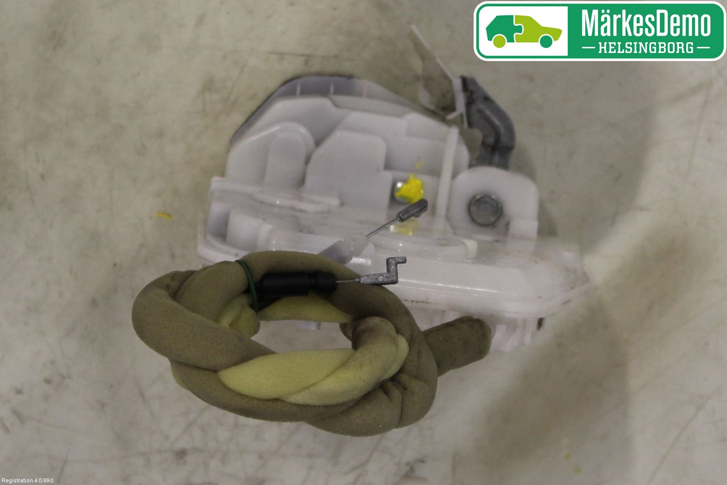 Mazda 2 (DE) 08-15 Sentrallåsmotor Venstre
