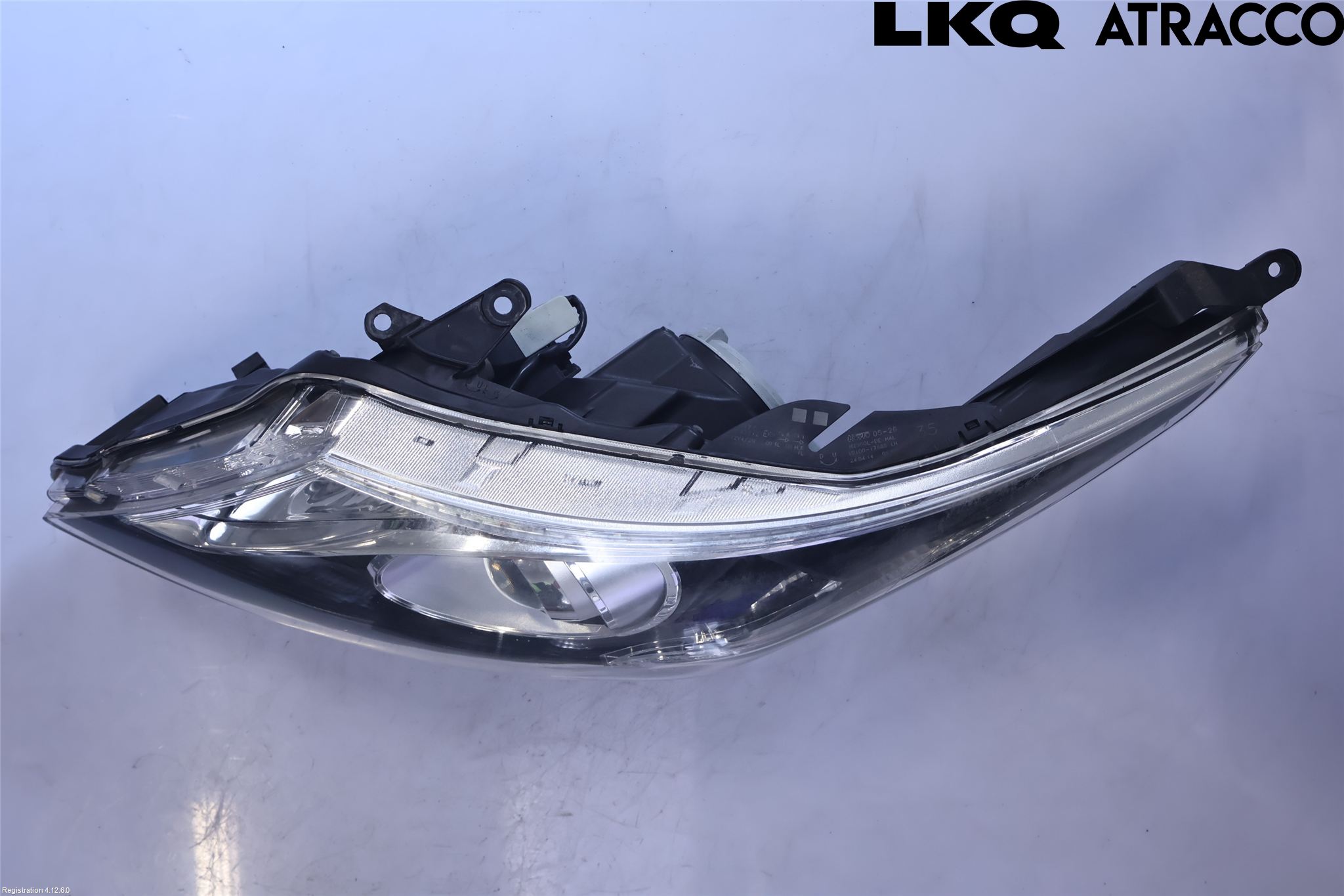 Toyota AVENSIS 09-15 Frontlykt Venstre