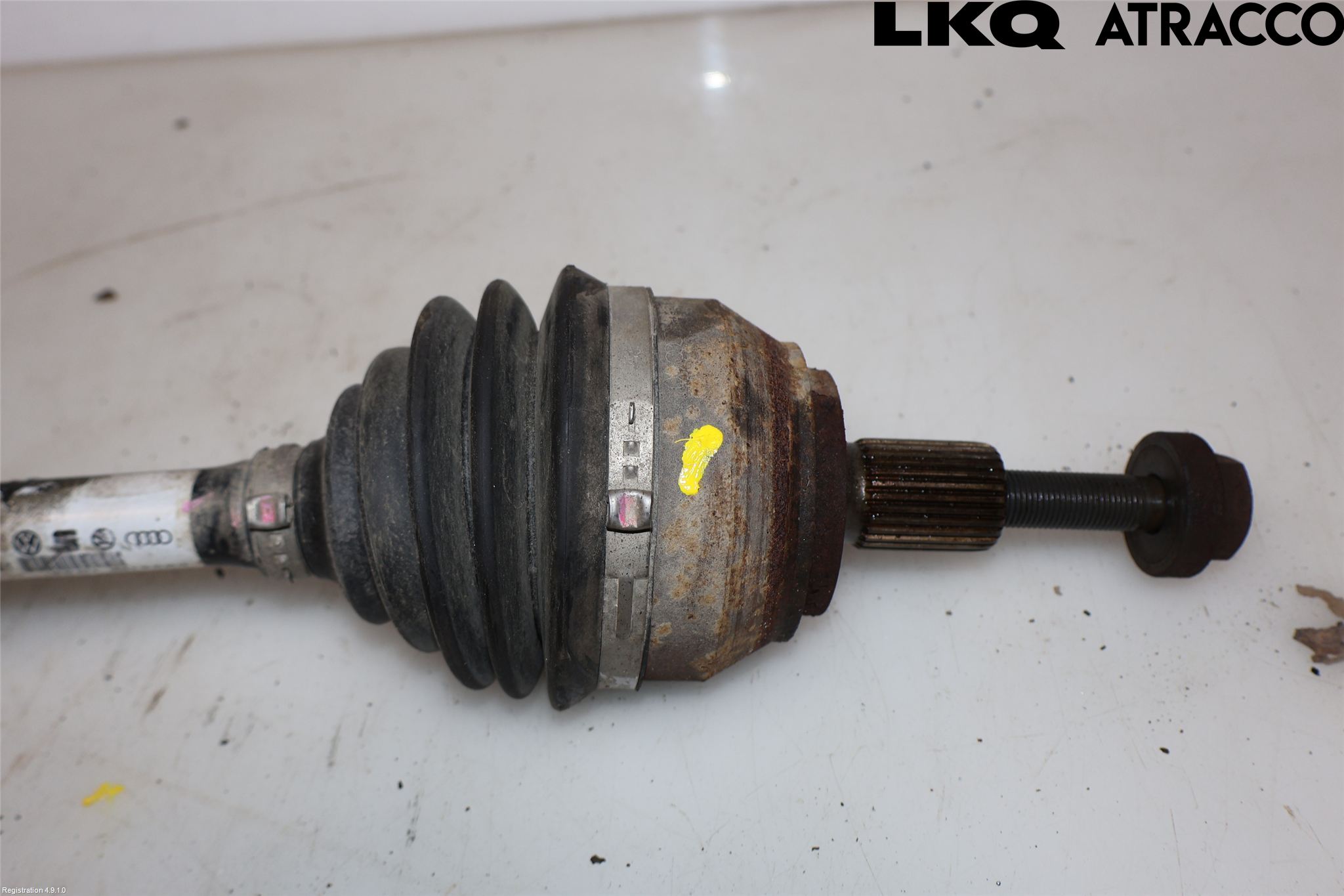 Volkswagen VW AMAROK 2H 10-22 Drivaksel Foran Kompl Venstre