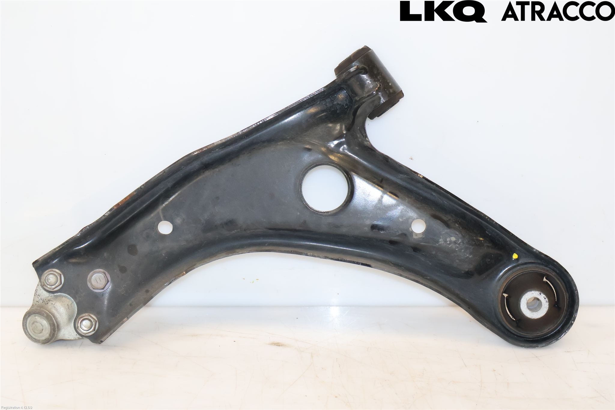 Toyota YARIS XP21 20- Bærearm Foran Høyre Nedre