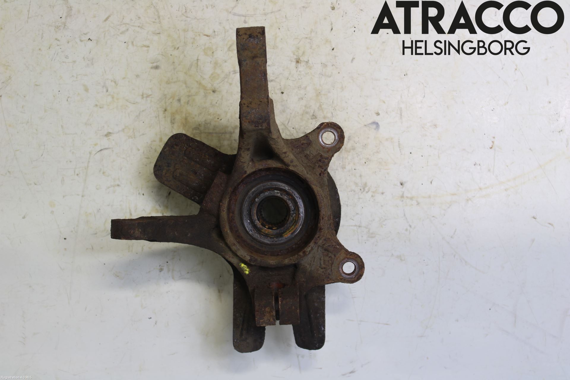 Kia CARENS III 13-19 Spindel Vf