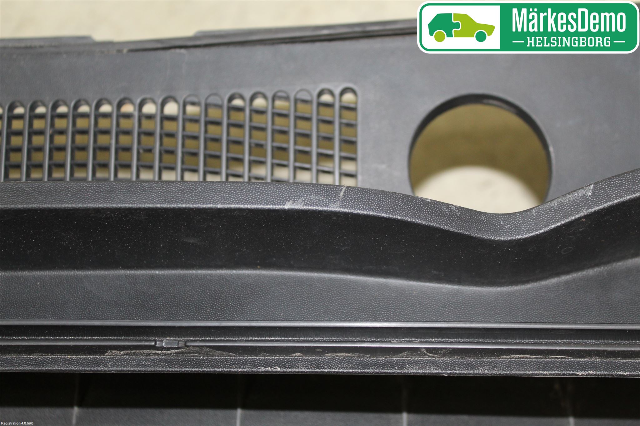 Hyundai TUCSON 05- Visker Deksel-Grill-Under Frr