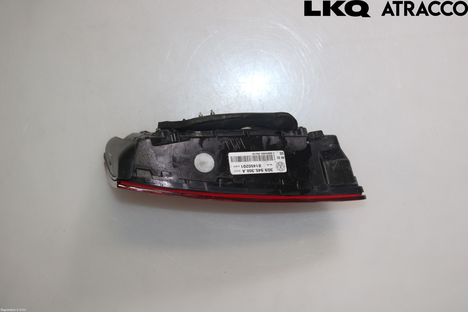 Volkswagen VW PASSAT 15-19 Baklykt Høyre  På Luke(Indre)