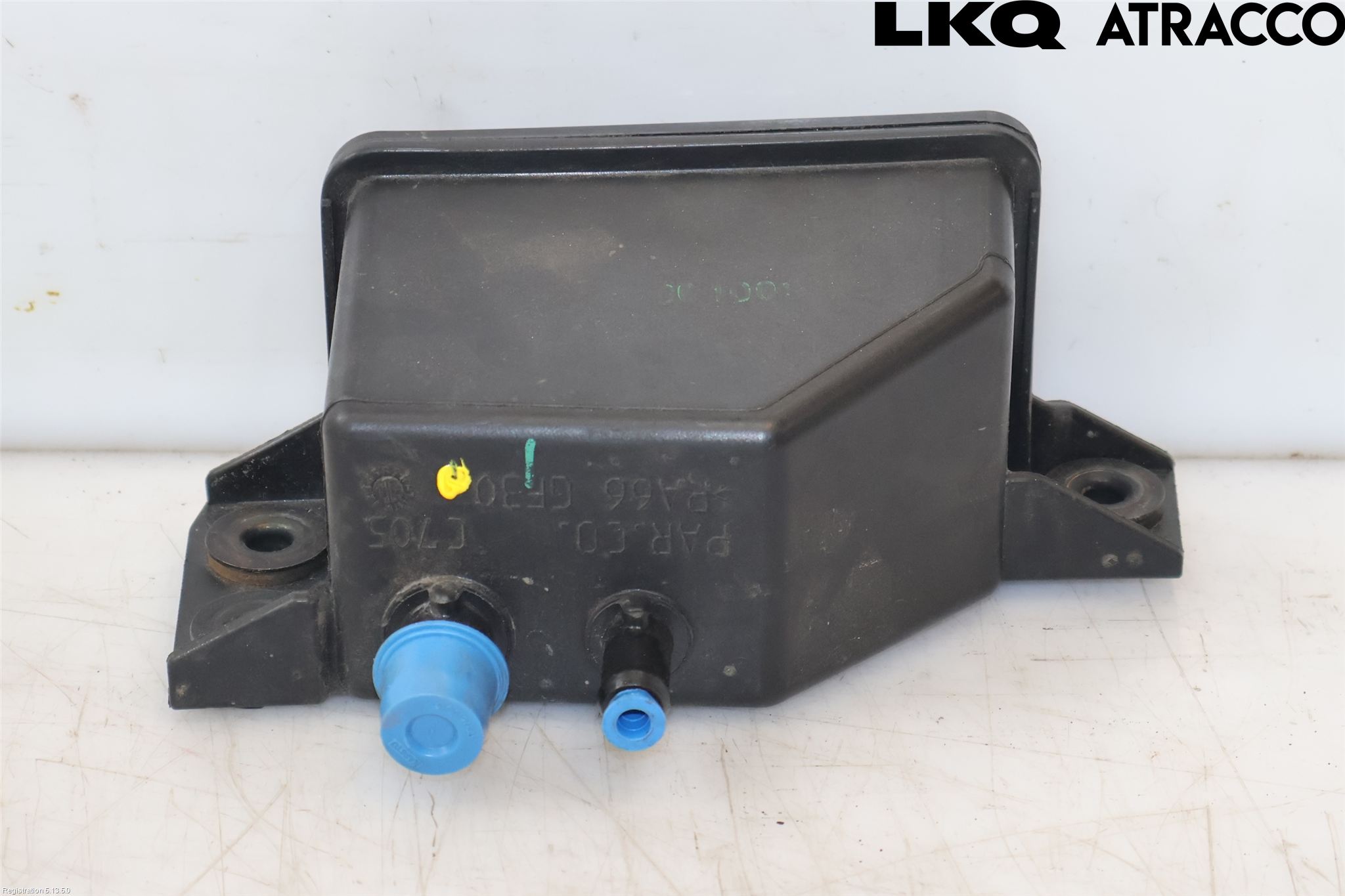 Maserati QUATTROPORTE Servo Oljebeholder