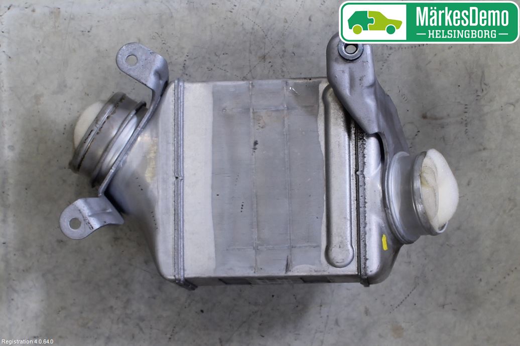 BMW 6 F12/F13 10-18 Intercooler Radiator