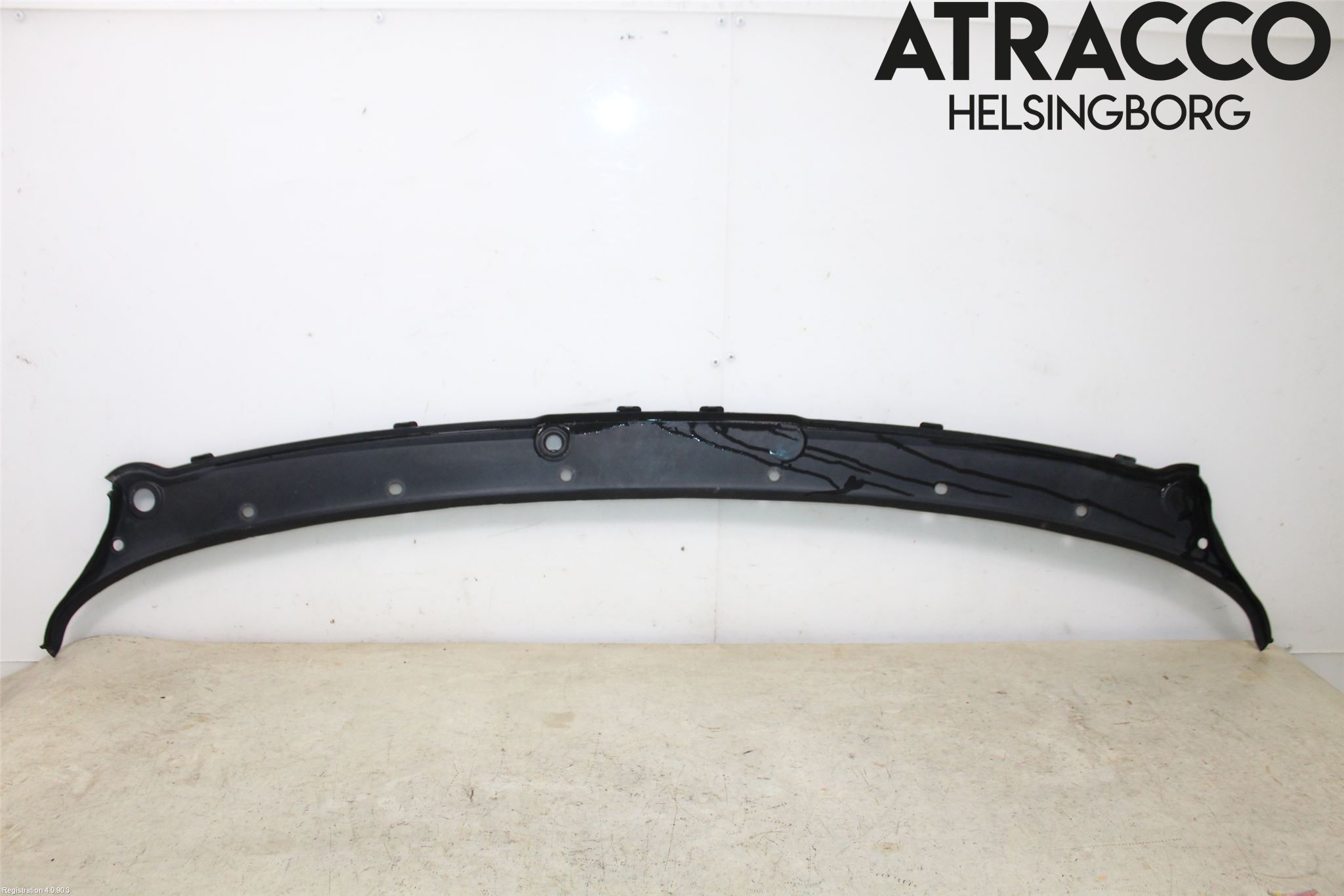 BMW X6 E71/E72   08-14 Visker Deksel-Grill-Under Frr