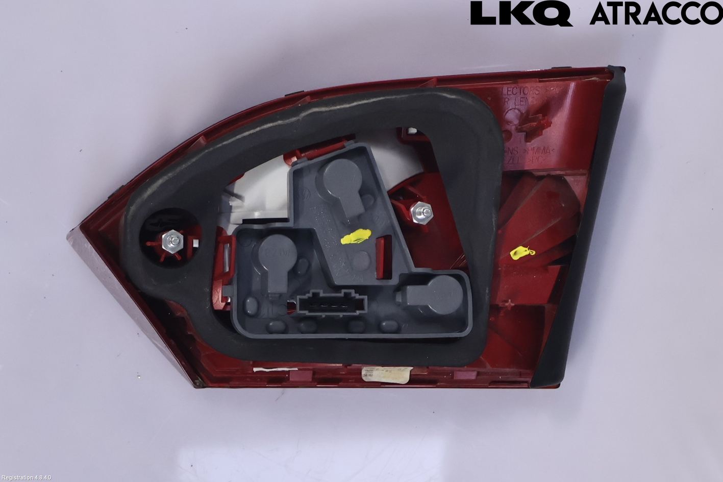 Volkswagen VW JETTA VI 11- Baklykt Venstre  På Luke(Indre