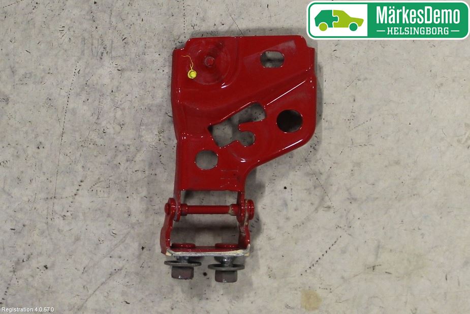 Toyota AYGO 15-21 Bakluke Hengsel Høyre
