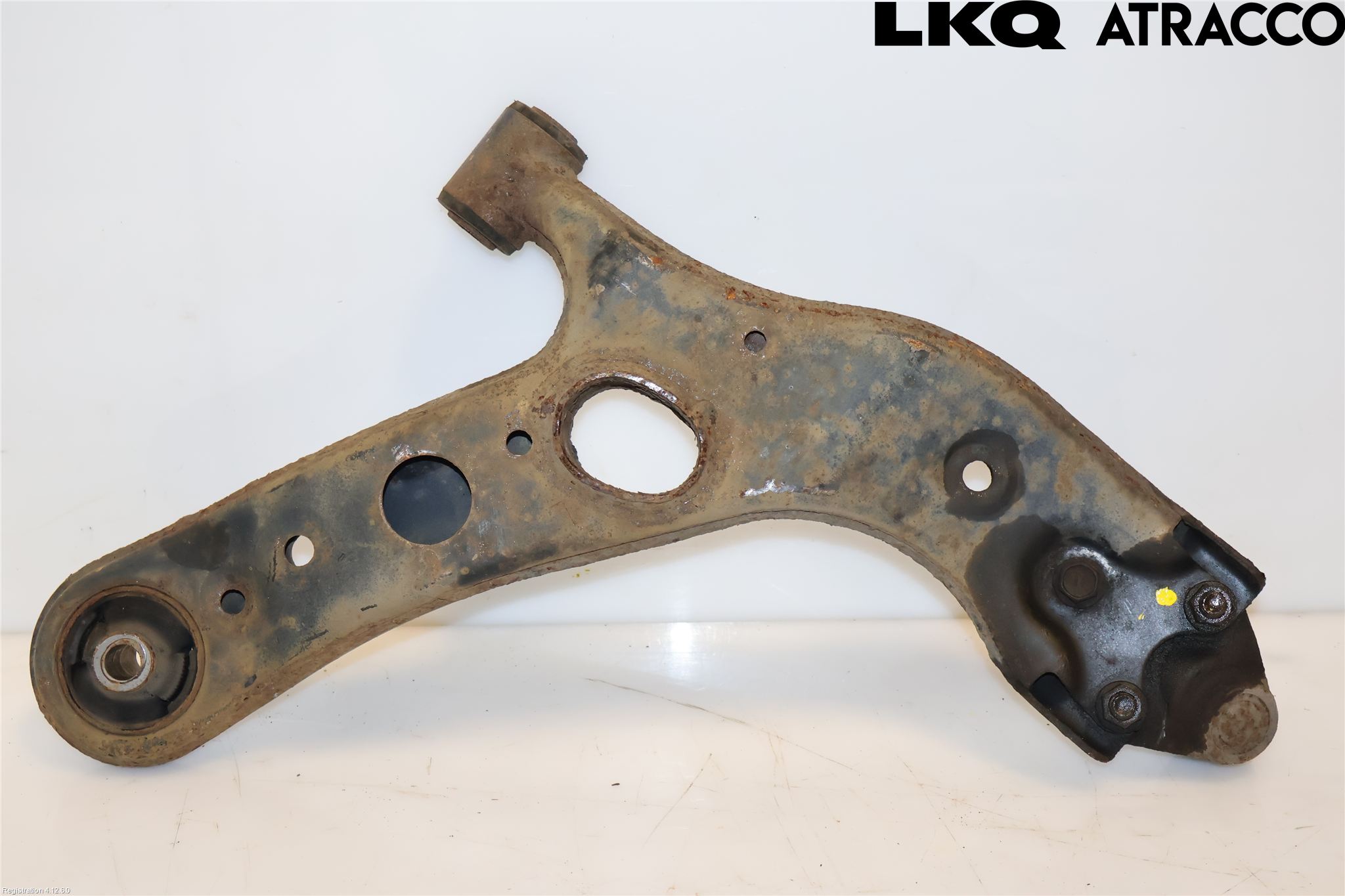 Toyota RAV4 13-18 Bærearm Foran Venstre Nedre