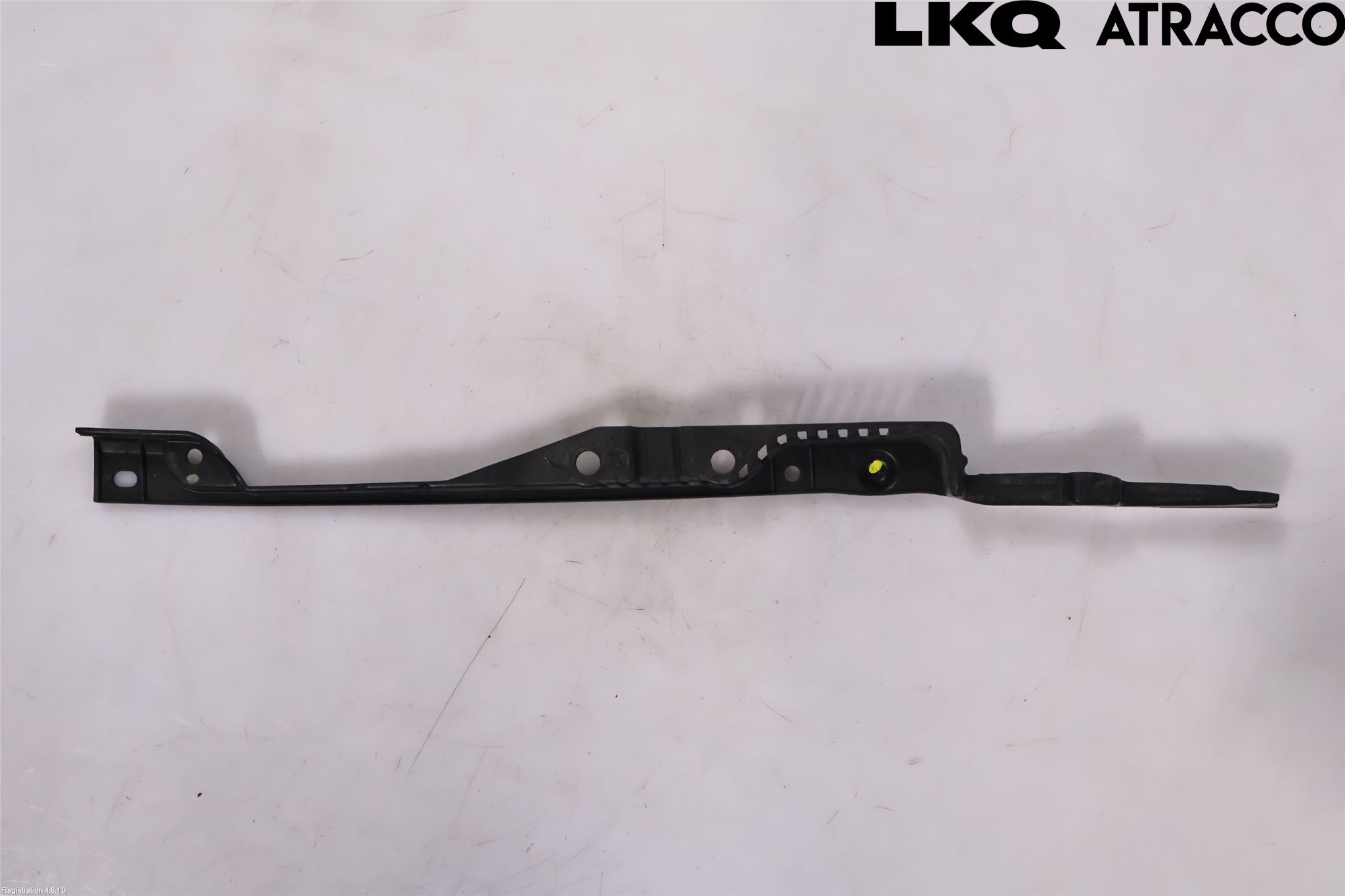 Volvo V60 19- Visker Deksel-Grill-Under Frr