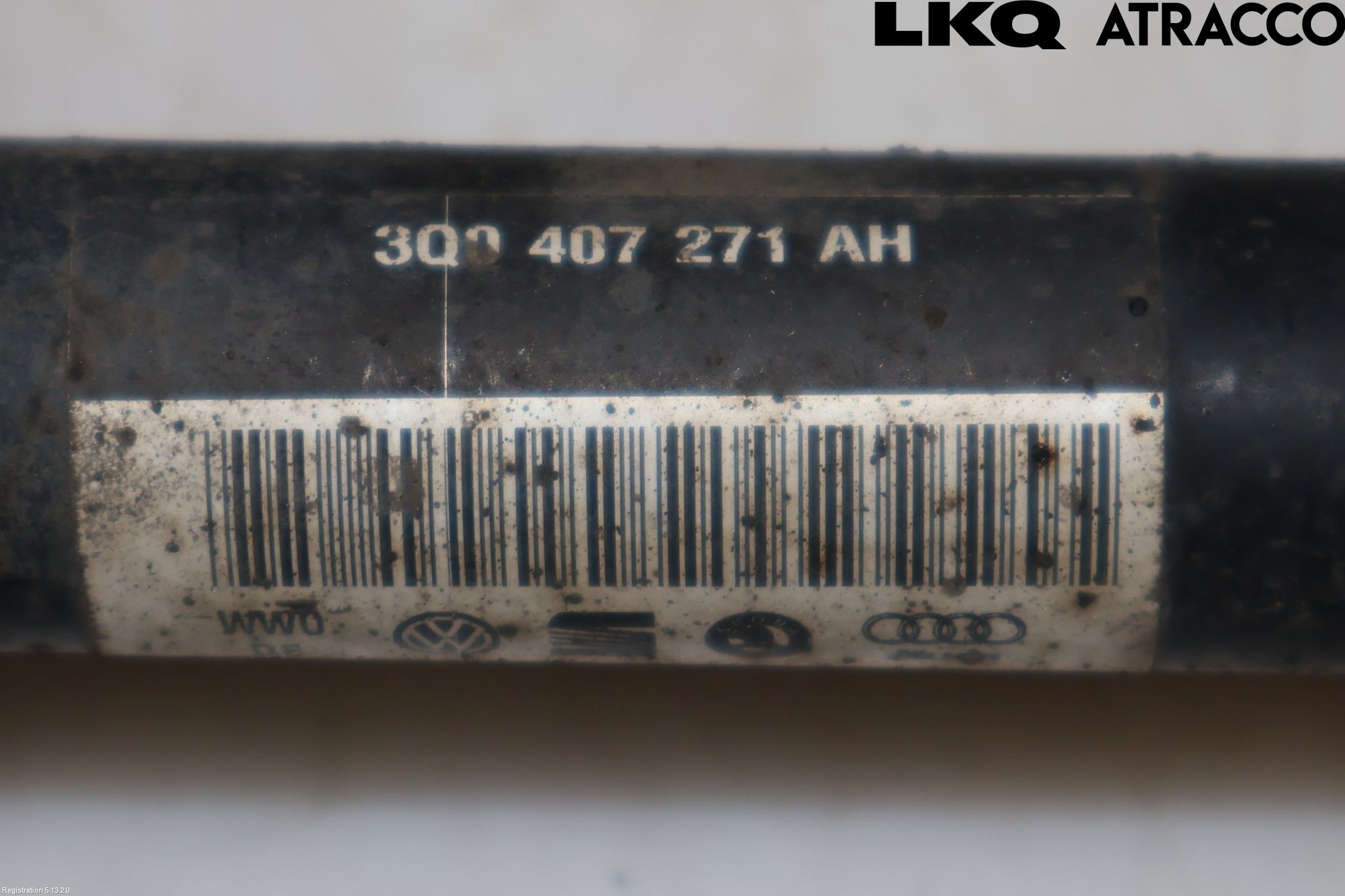 Volkswagen VW PASSAT 15-19 Drivaksel Foran Kompl Venstre