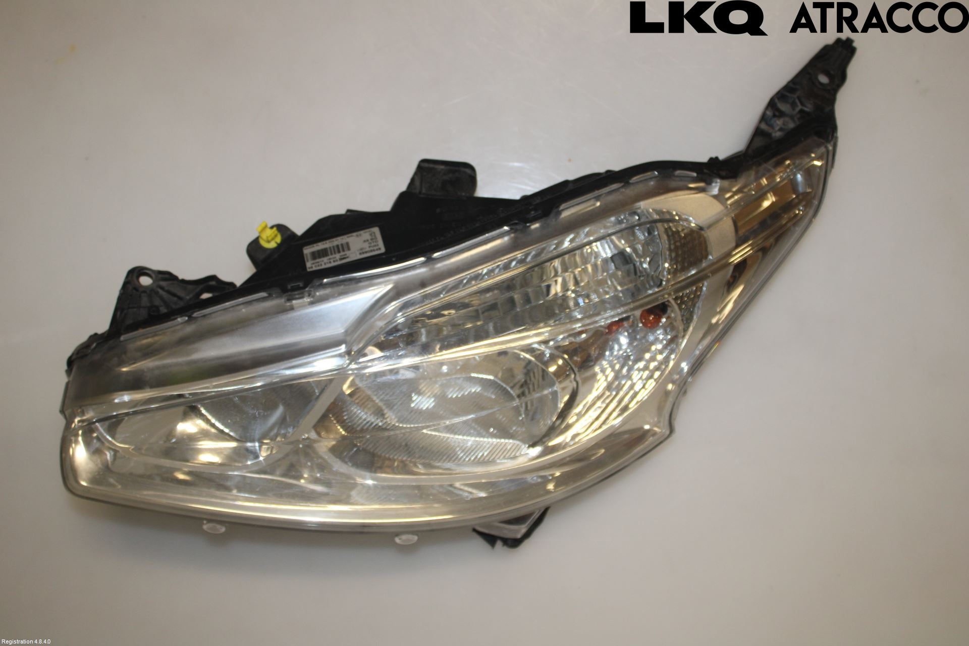 Peugeot 208 12-15 Frontlykt Venstre