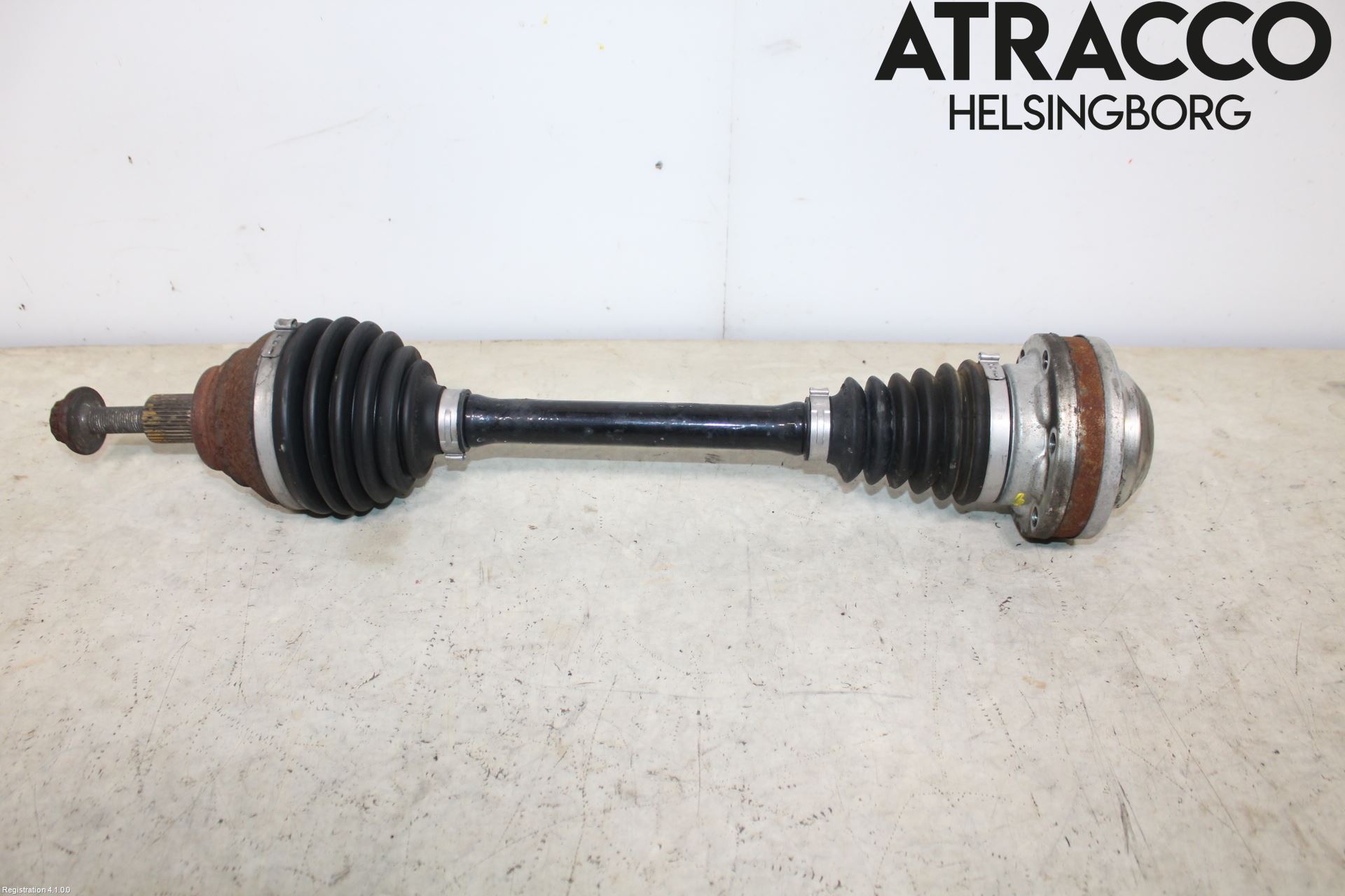 Volkswagen VW PASSAT 15-19 Drivaksel Foran Kompl Venstre