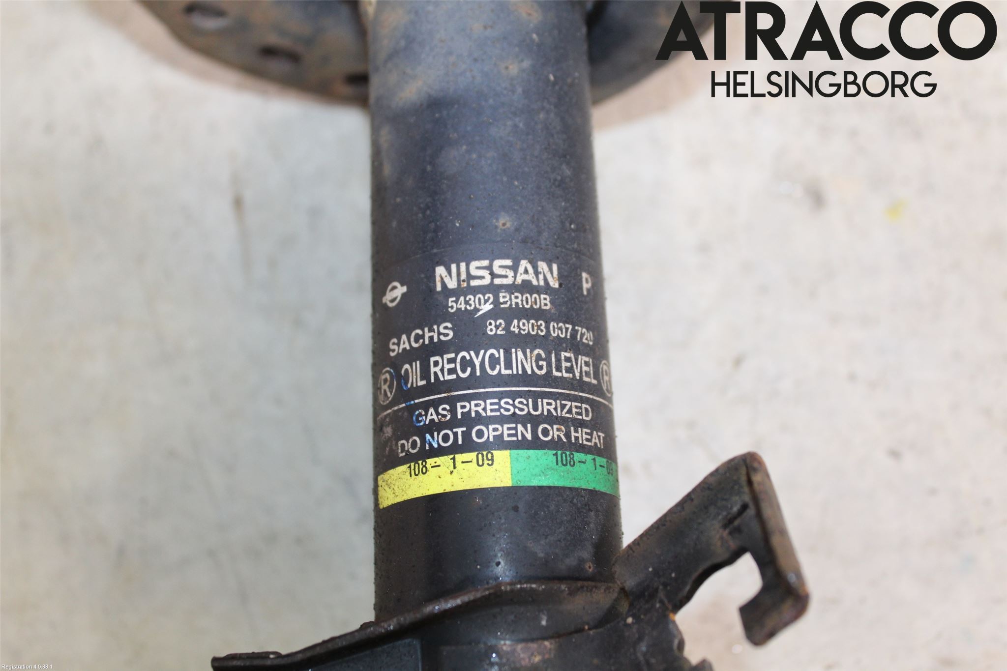 Nissan QASHQAI 10-14 Fjærbein Foran Høyre