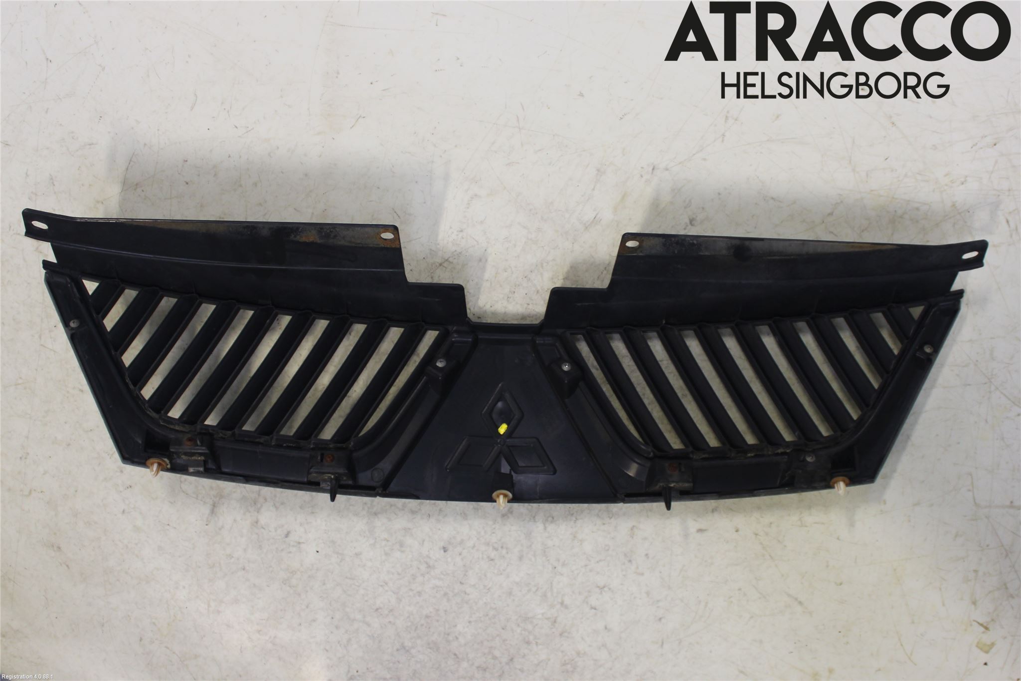 Mitsubishi OUTLANDER 07-12 Grill Komplett