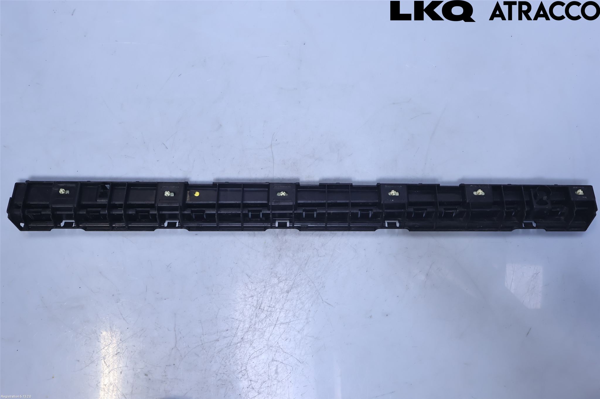 BMW 5 F10/F11/F18 09-17 Kanalskjørt Høyre