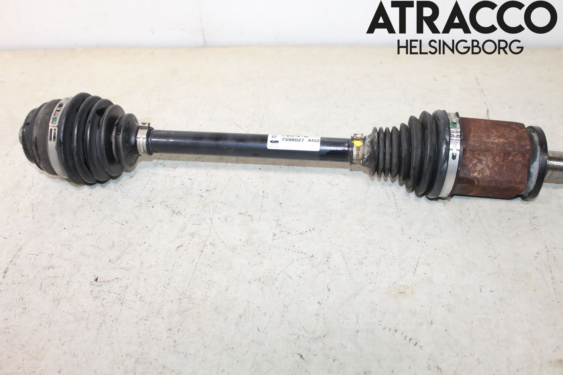 BMW X4 F26 14-18 Drivaksel Foran Kompl Venstre