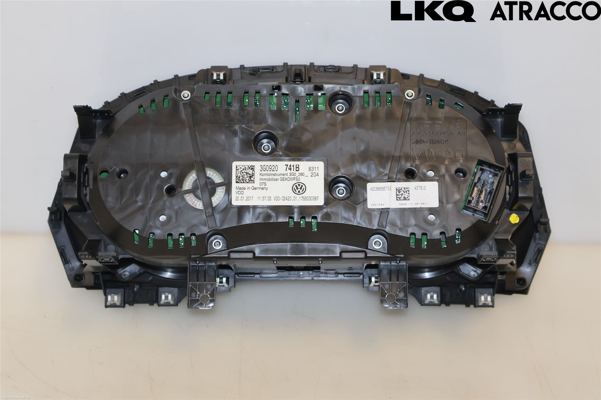 Volkswagen VW PASSAT 15-19 Instr Kombinert