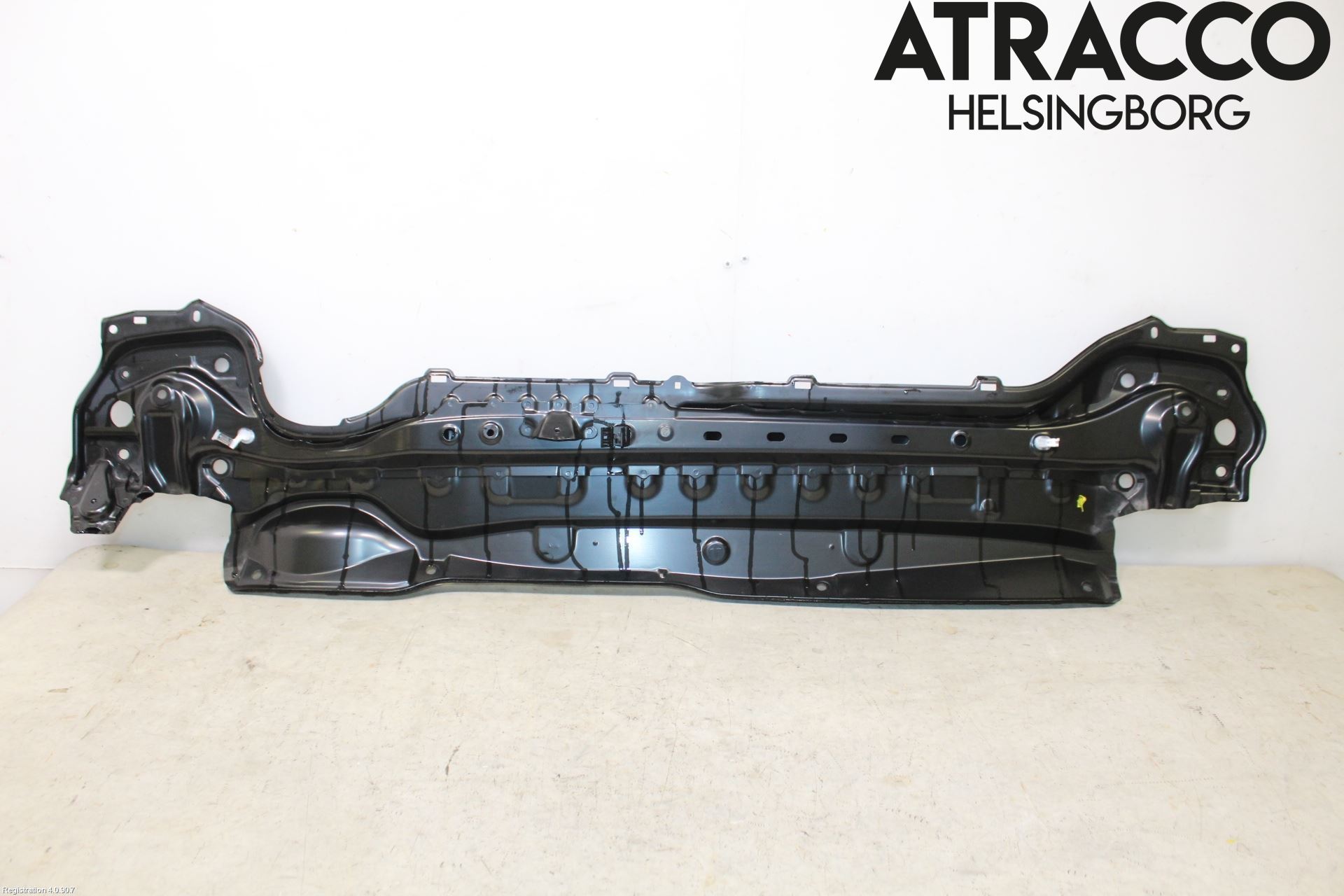 Toyota COROLLA CROSS XG10 22- Visker Deksel-Grill-Under Frr