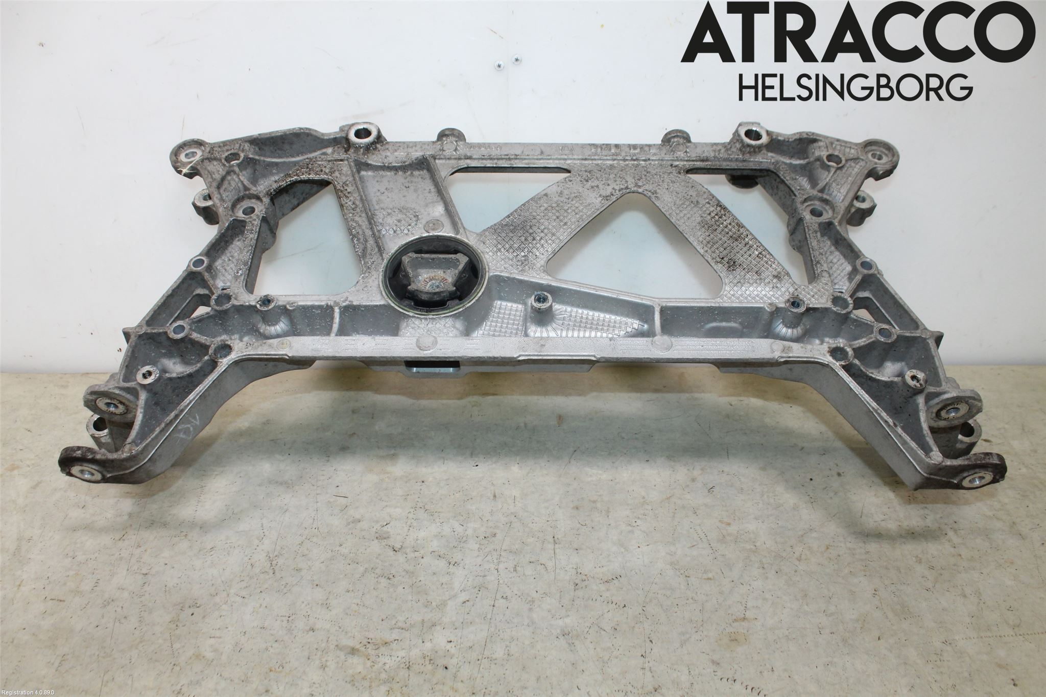Audi A3/S3 8V 13-20 Forstillingsbjelke(Tvergående)