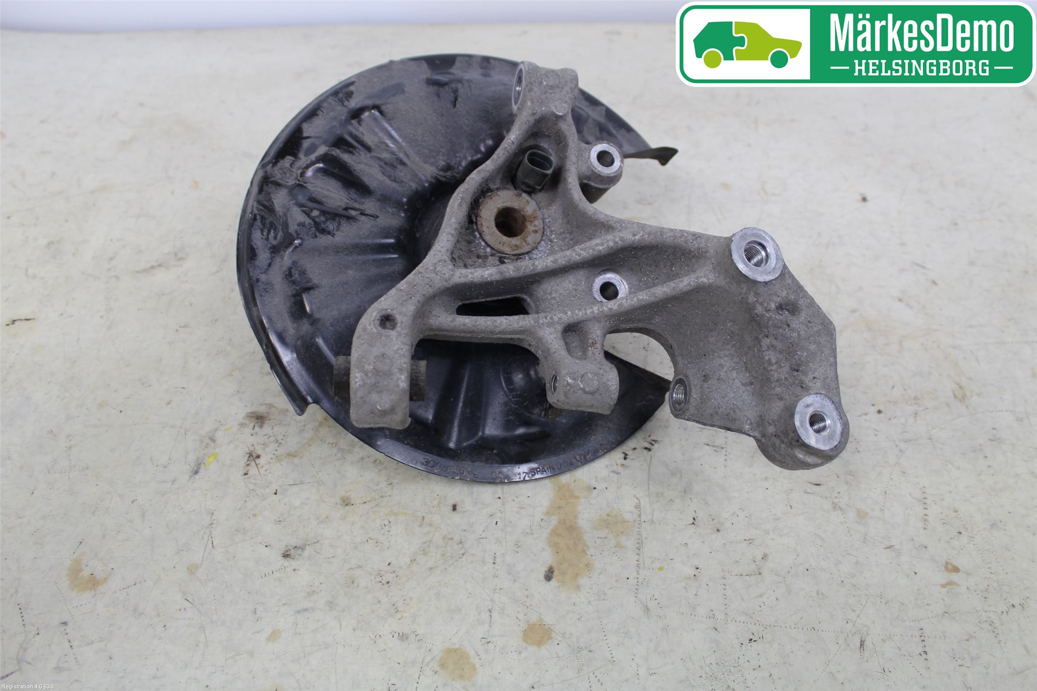 Volkswagen VW PASSAT 15-19 Spindel Vb
