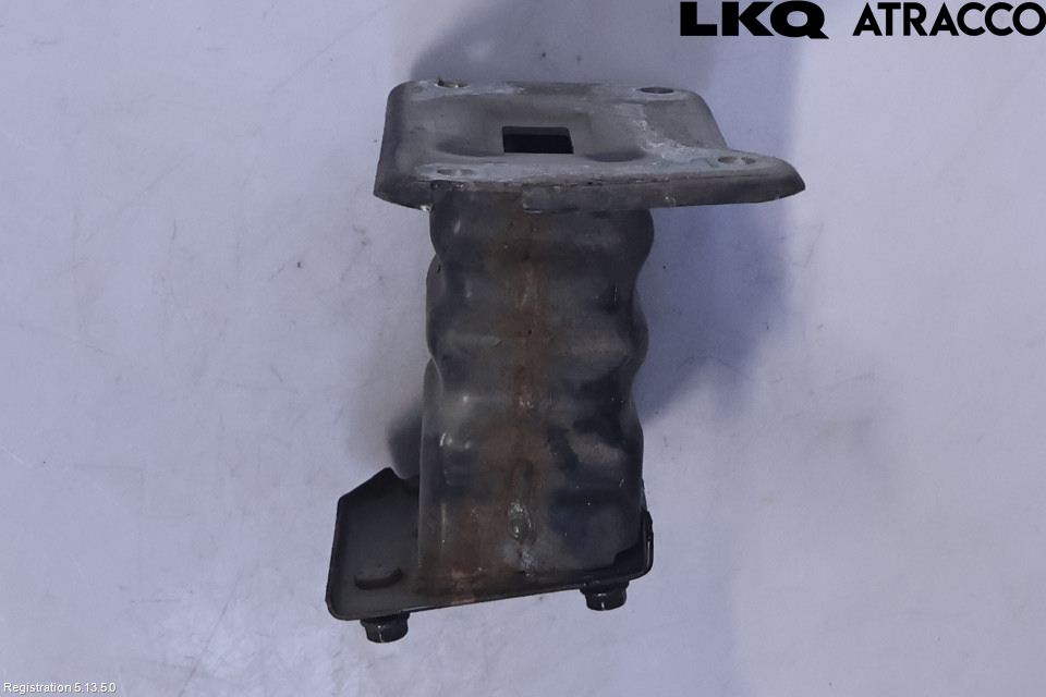 Nissan QASHQAI 14-17 Støtfanger Foran Feste