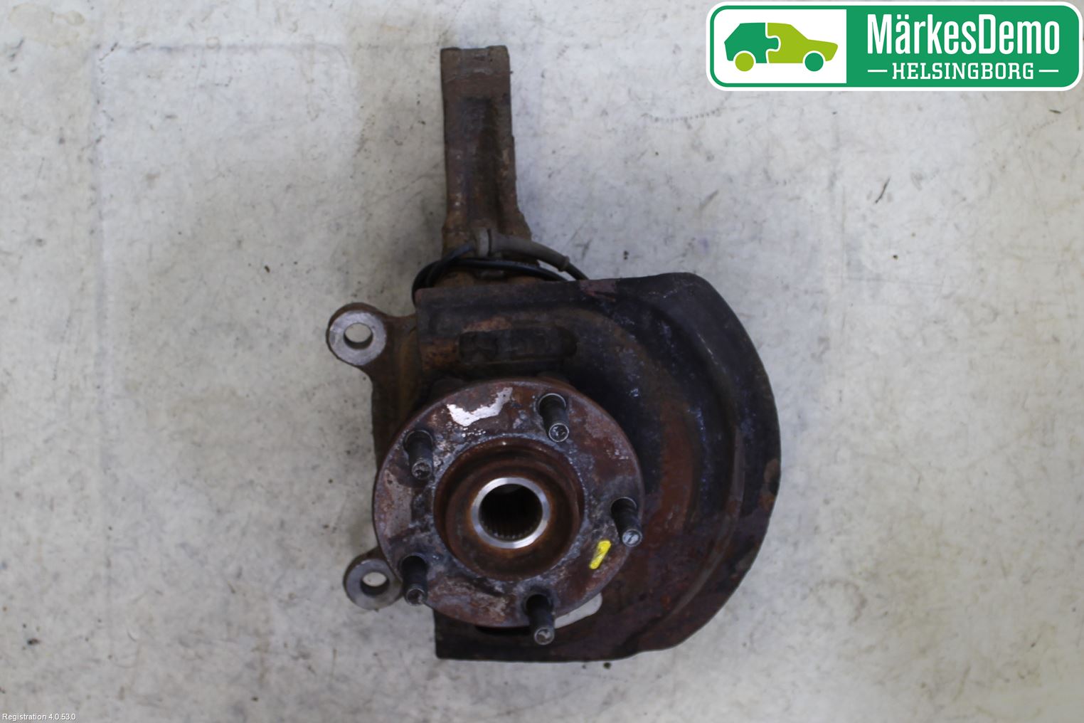 Nissan QASHQAI+2  08-10 Spindel Vf