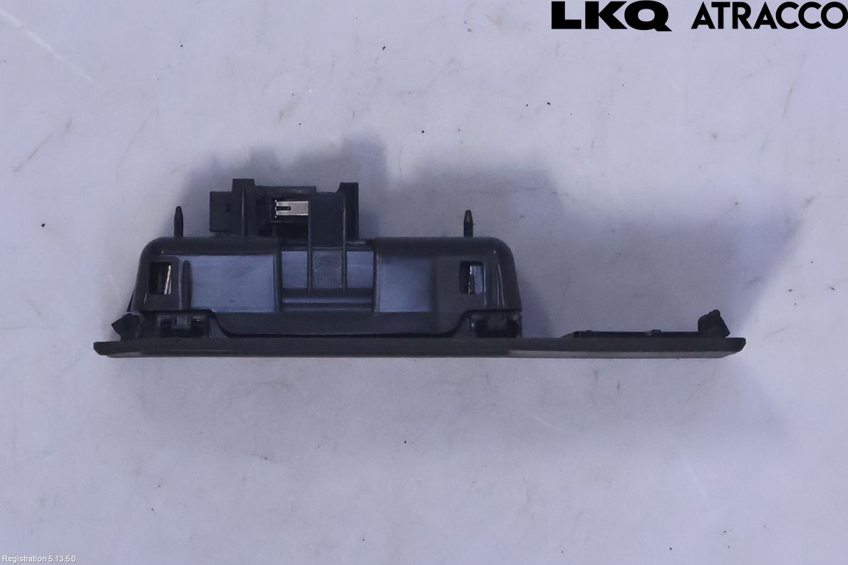 BMW 3 F30/F31/F80 12-19 Bakluke Handtak Ytre