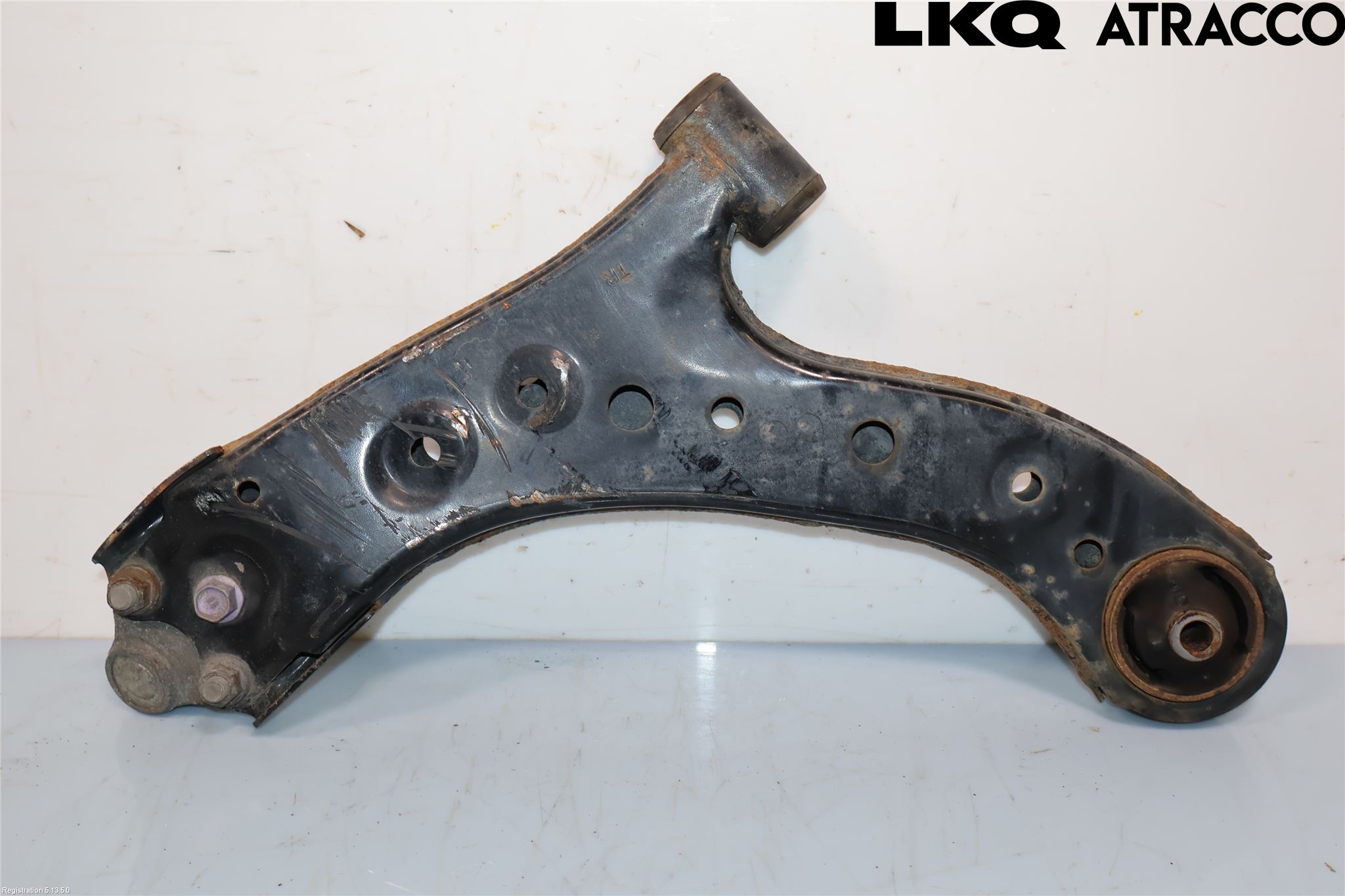Toyota bZ4X EA10 22- Bærearm Foran Høyre Nedre