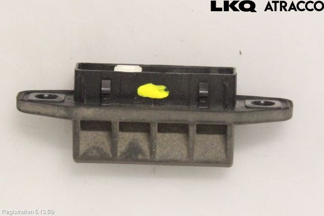 Toyota AURIS 13-19 Bakluke Handtak Ytre