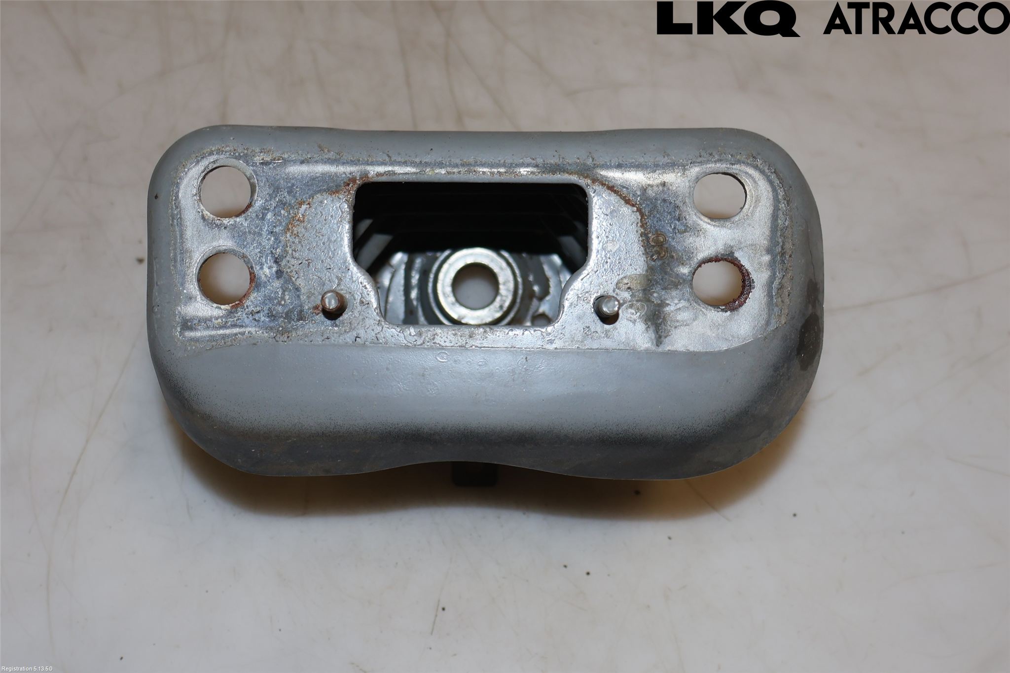 Toyota VERSO-S 11-16 Støtfanger Foran Feste